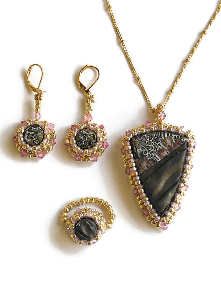 Abstract black, white, and pink beaded jewelry set