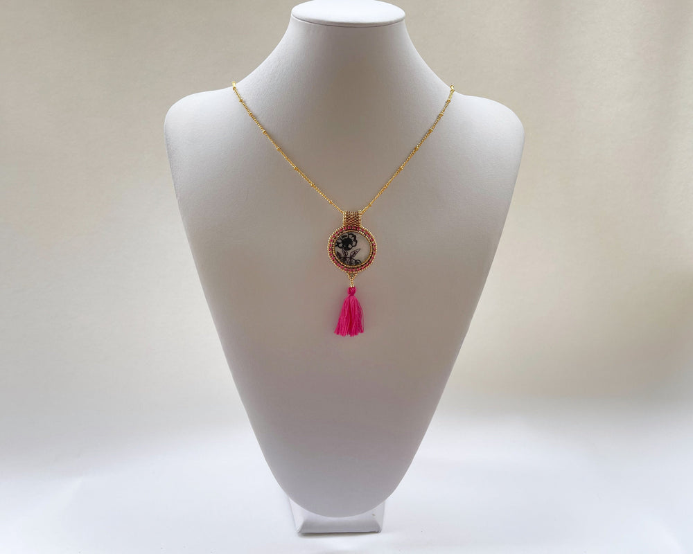Pretty in Pink Flower Pendant Necklace
